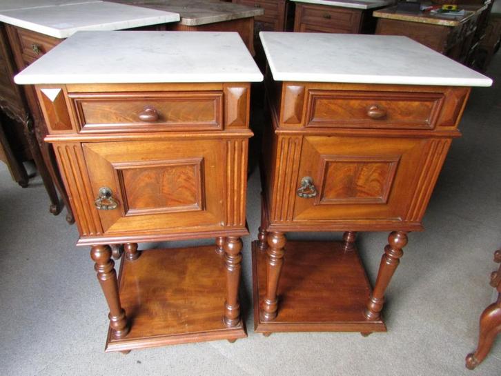 antiek set mahonie nachtkastjes wit marmer 325,00, Antiek en Kunst, Curiosa en Brocante, Ophalen of Verzenden
