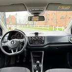 Volkswagen Up! 1.0 - 5DRS/AIRCO/BLUETOOTH/CARPLAY/CAMERA/APK, Voorwielaandrijving, Stof, Gebruikt, 60 pk