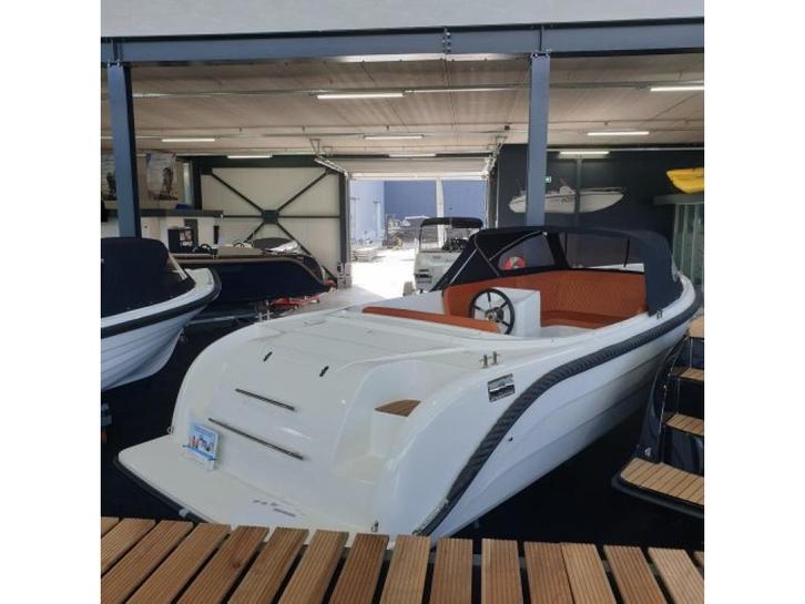 Oud Huijzer 616 - nieuw - vele uitvoeringen op voorraad, Watersport en Boten, Sloepen, Nieuw, 50 tot 70 pk, 6 meter of meer, Polyester