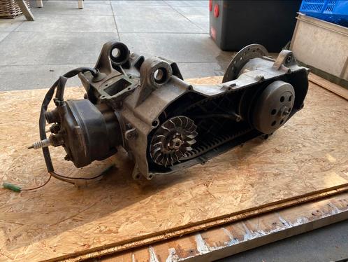 Minarelli Horizontaal motorblok/carter DD watergekoeld, Fietsen en Brommers, Brommeronderdelen | Scooters, Zo goed als nieuw, Blok