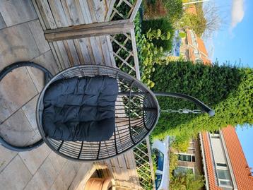 Schommel stoel beschikbaar voor biedingen