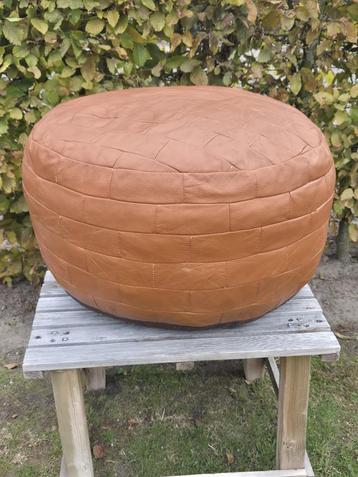 Vintage - Poef - Voetenzak - Hocker - Leder - Cognac - Rond  beschikbaar voor biedingen