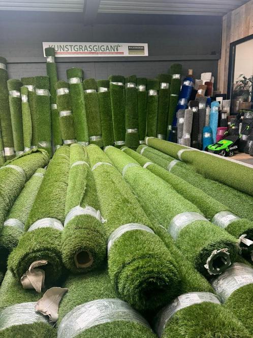 4-meter-long Artificial Grass Coupons OUTLET, Tuin en Terras, Gras en Kunstgras, Nieuw, Kunstgras, 10 tot 20 m², Ophalen