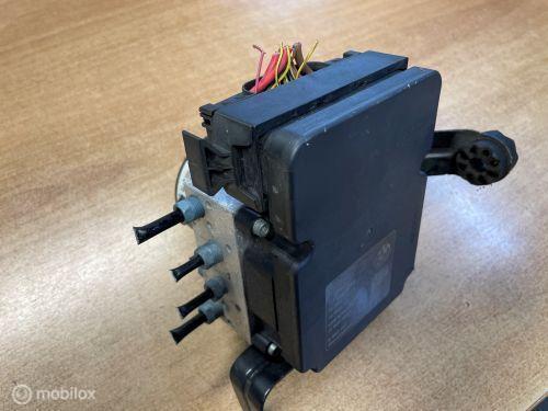 ABS / DSC pomp BMW 1-serie F21 116i  ('11->) 34512460453, Gebruikt, Ophalen of Verzenden, BMW, BMW