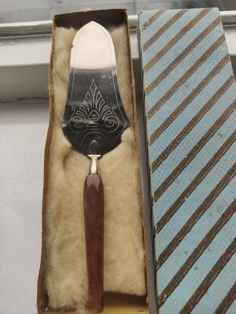 Antieke taartschep bewerkt in orginele doos, Ophalen of Verzenden