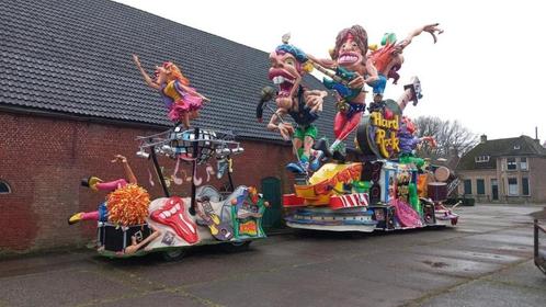 Carnavalswagen poppen te koop, Hobby en Vrije tijd, Feestartikelen, Gebruikt, Feestartikel, Carnaval, Ophalen
