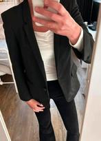 H&M oversized blazer zwart xs (valt wel ruim), Kleding | Dames, Jasjes, Kostuums en Pakken, H&M, Zwart, Ophalen of Verzenden, Zo goed als nieuw