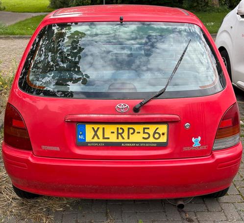Toyota Starlet 1.3 16V 1998 Rood, Auto's, Toyota, Particulier, Starlet, Bluetooth, Mistlampen, Radio, USB, Benzine, Hatchback
