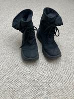 Snowboots - Klaar voor de Sneeuw!, Ophalen, Gedragen, Zwart, Snowboots