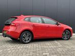 Volvo V40 1.5 T2 Nordic+ Navigatie / Climate Control / Parke, Auto's, 65 €/maand, Euro 6, 4 cilinders, 700 kg