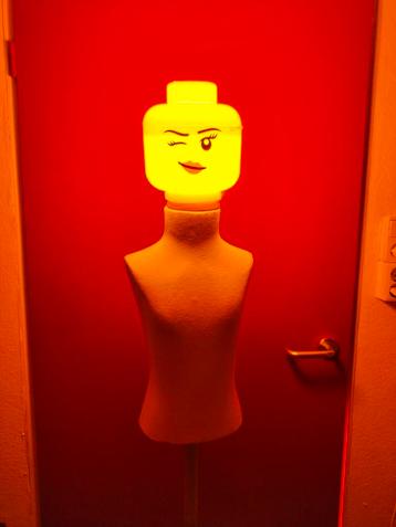 Lego etalage lamp beschikbaar voor biedingen