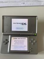 Nintendo ds, Spelcomputers en Games, Spelcomputers | Nintendo DS, Ophalen of Verzenden, Zo goed als nieuw, Zilver, DS Lite