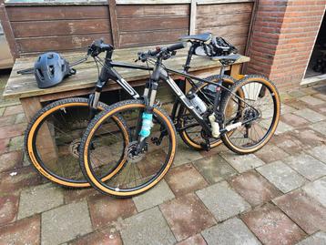 Mountainbike kopen? Set man/vrouw mountainbike als nieuw beschikbaar voor biedingen