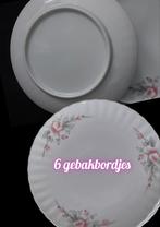 6 keurige Gebaksbordjes met Roze Bloemen, Gebruikt, Keramiek, Ophalen of Verzenden, Bord(en)