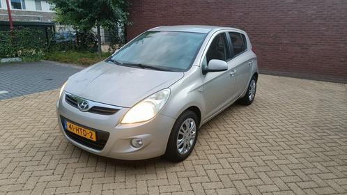 Hyundai i20 1.4 5-DRS 2009 Grijs, Auto's, Hyundai, Particulier, i20, Airbags, Airconditioning, Centrale vergrendeling, Elektrische buitenspiegels