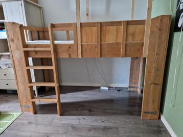 Halfhoogslaper bed van steigerhout  beschikbaar voor biedingen