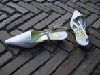GRATIS VERZENDEN NIEUWE WITTE LEREN FIRETTI PUMPS MT 39, Schoenen met lage hakken, Verzenden, Wit, Nieuw