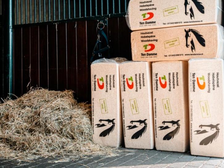 Scherp geprijsd | houtkrullen | xl houtkrullen, Dieren en Toebehoren, Paarden en Pony's | Overige Paardenspullen, Zo goed als nieuw