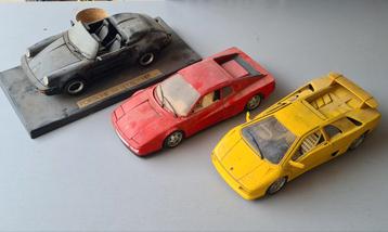 Porsche, Ferrari en Lambourghini schaalmodellen beschikbaar voor biedingen