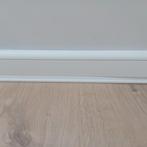 Nieuwe Plinten met Kabelgoot (8 stuks), Ophalen, Overige materialen, Nieuw, 200 tot 250 cm