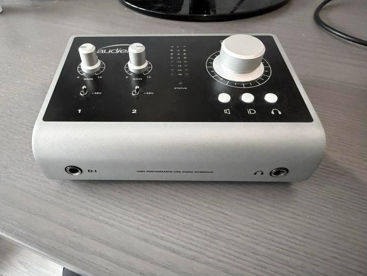 Audient iD14 Audio Interface - Topstaat!, Muziek en Instrumenten, Mengpanelen, Zo goed als nieuw, Minder dan 5 kanalen, Microfooningang