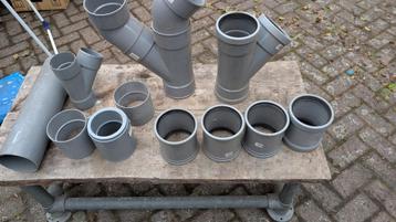 Riool pvc koppelstukken.  beschikbaar voor biedingen