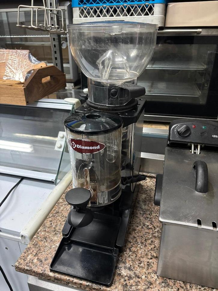 Diamond koffie molen, Witgoed en Apparatuur, Koffiezetapparaten, Zo goed als nieuw, Koffiemachine, 10 kopjes of meer, Ophalen