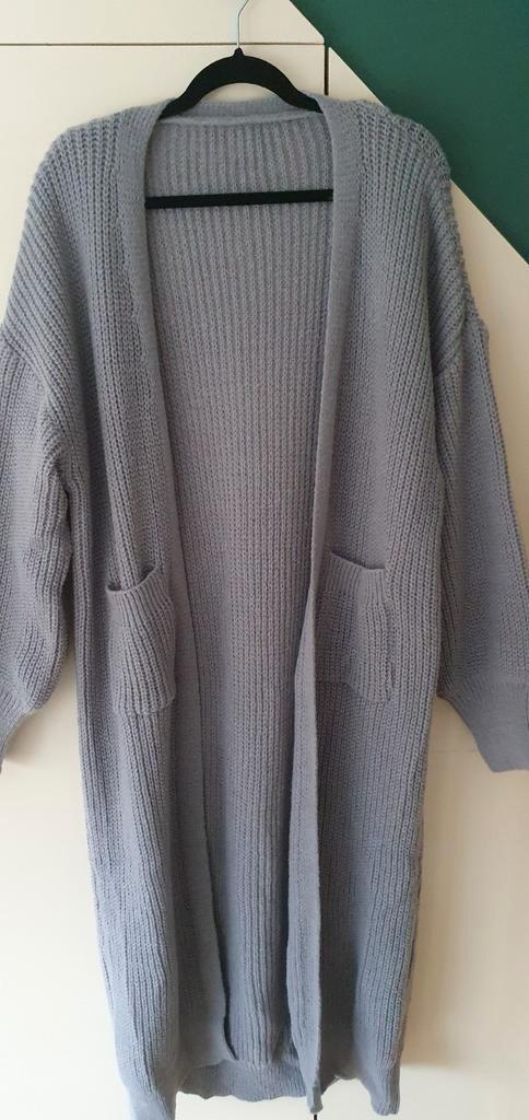 NIEUW GROF GEBREID LANG OPEN VEST....maat xxl, Kleding | Dames, Truien en Vesten, Nieuw, Maat 46/48 (XL) of groter, Grijs, Ophalen of Verzenden