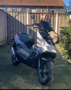 Apprilia sr 70cc opknapper, Fietsen en Brommers, Tweetakt, Gebruikt, Maximaal 45 km/u, 70 cc
