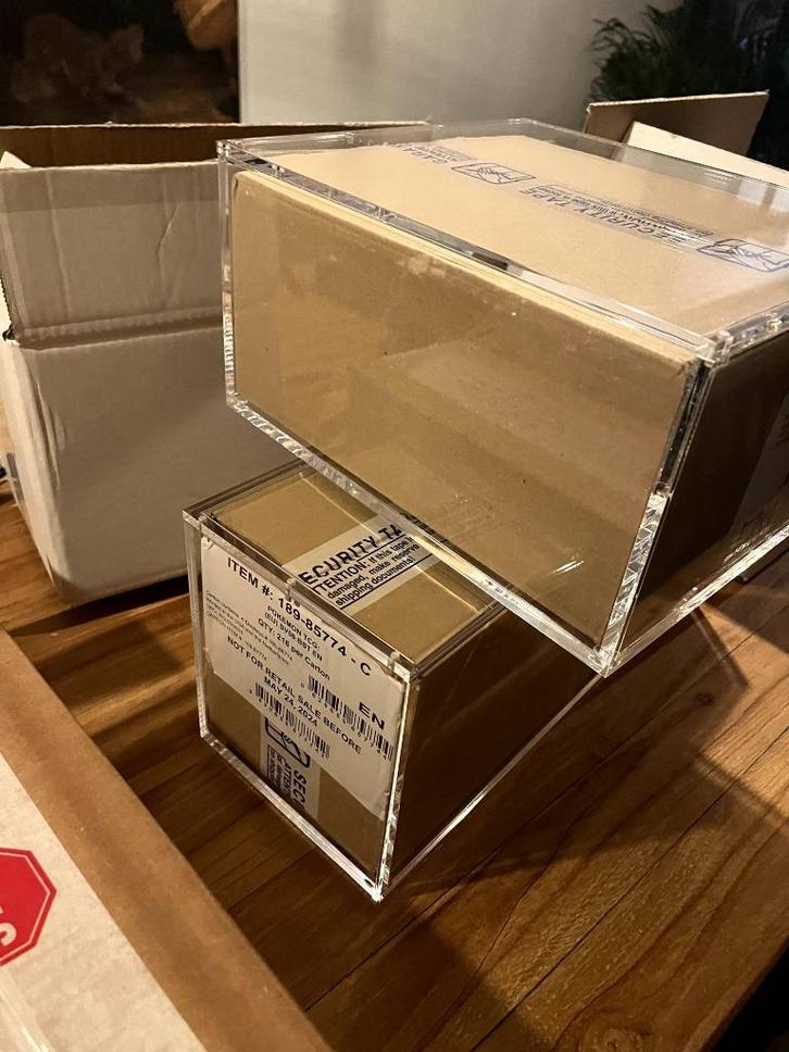 Acrylic Boosterbox Case – Premium bescherming Pokémon sealed, Hobby en Vrije tijd, Verzamelkaartspellen | Pokémon, Nieuw, Boosterbox