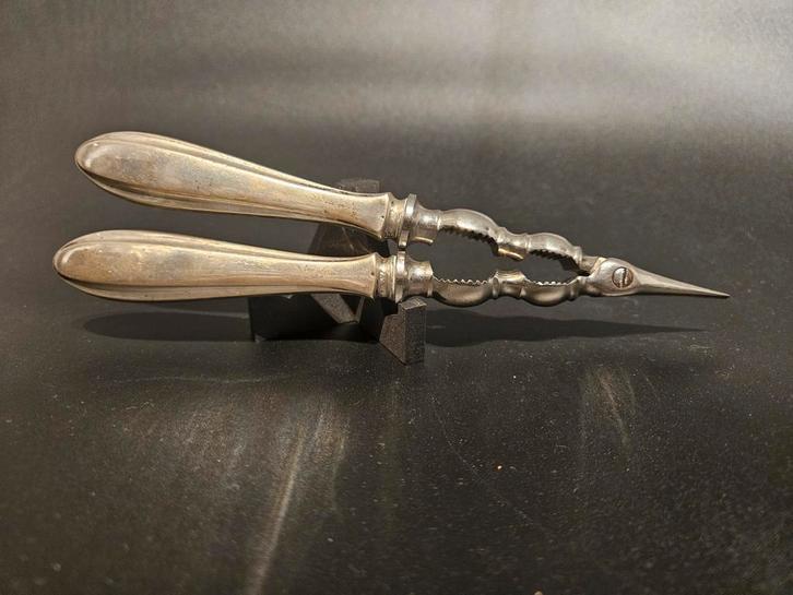 Antieke Notenkraker met Zilveren Grepen - 184 gram, Antiek en Kunst, Antiek | Bestek, Ophalen of Verzenden