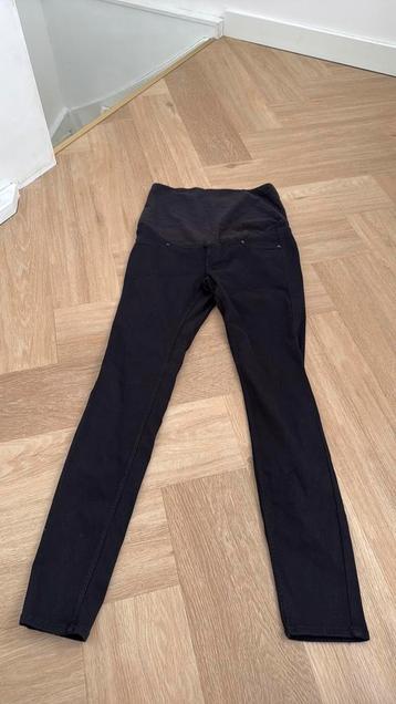 Zwangerschap broek beschikbaar voor biedingen