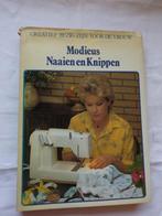 Modieus naaien en knippen, Hobby en Vrije tijd, Ophalen of Verzenden, Gebruikt