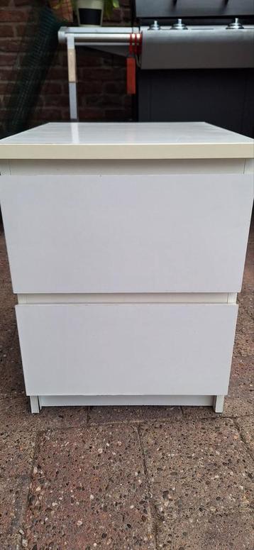 Malm ladekast met 2 lades wit