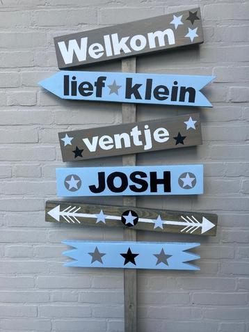 geboorte bord jongen beschikbaar voor biedingen