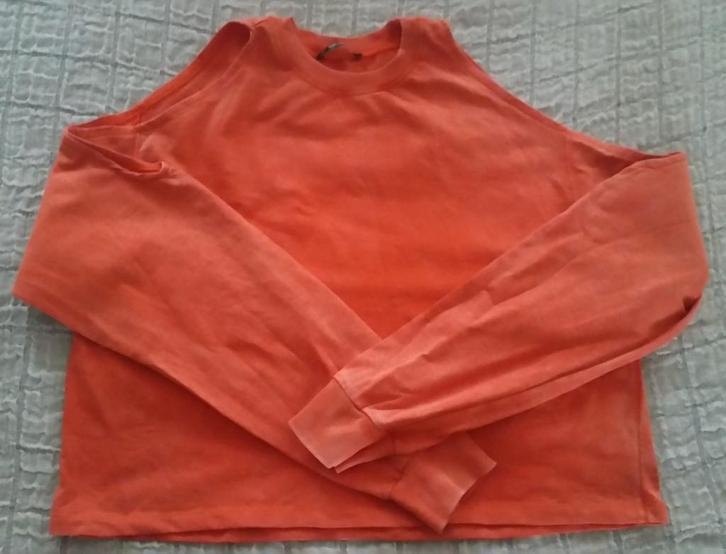 Zara cropped trui maat M oranje blote schouders croptop, Kleding | Dames, Truien en Vesten, Zo goed als nieuw, Maat 38/40 (M)