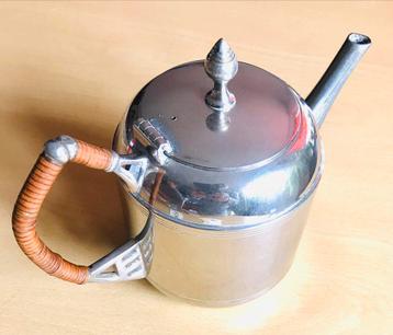 Vintage Industrieel Art Deco Theepot van Daalderop RIO Tiel beschikbaar voor biedingen