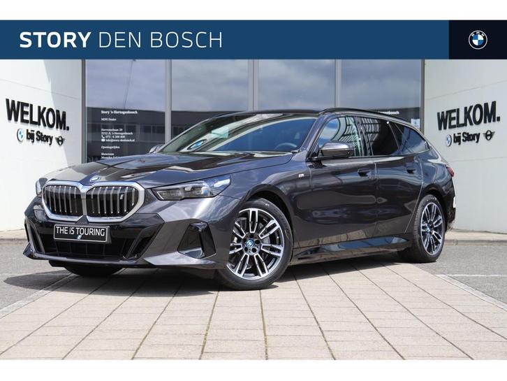 BMW i5 eDrive40 M Sport / Adaptieve LED / Parking Assistant, Auto's, BMW, Bedrijf, Te koop, i5, Achteruitrijcamera, Alarm, Bochtverlichting