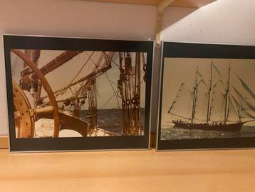 Twee ingelijste zeilschip foto's beschikbaar voor biedingen