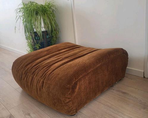 Woood baggy poef/hocker bruin chenille, Huis en Inrichting, Banken | Voetenbanken en Poefen, Zo goed als nieuw, 75 tot 100 cm