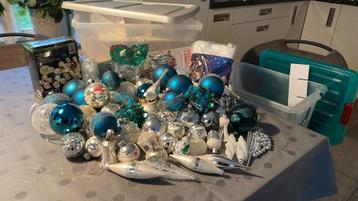 Complete set kerst spullen | ballen | kerststal | etc beschikbaar voor biedingen