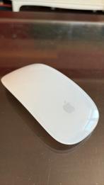 Magic Mouse 2, Computers en Software, Muizen, Ophalen of Verzenden, Zo goed als nieuw