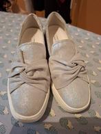 Leuke zilveren dames schoenen, Overige kleuren, Instappers, Ophalen of Verzenden, Zo goed als nieuw