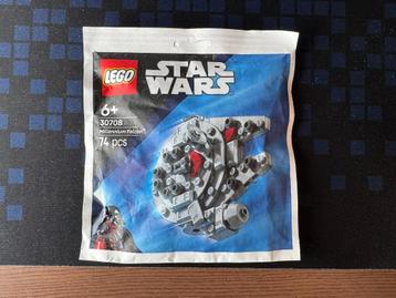 LEGO Star Wars Millenium Falcon (#30708) beschikbaar voor biedingen