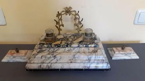 Oude marmeren encrier(inktstel) met 2 pres-papiers, Ophalen