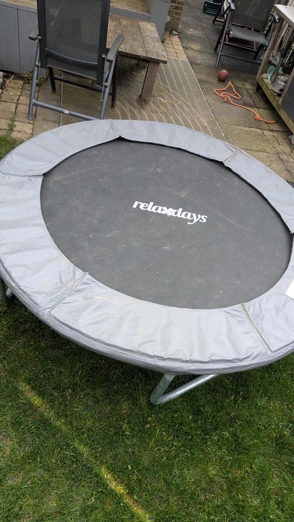 Trampoline Relaxdays 180 cm doorsnee, Kinderen en Baby's, Speelgoed | Buiten | Trampolines, Gebruikt, Ophalen of Verzenden