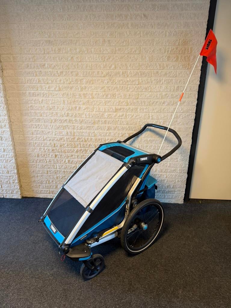 Thule Chariot Cross single fietskar met div. accessoires!, Fietsen en Brommers, Fietsaccessoires | Aanhangers en Karren, Ophalen