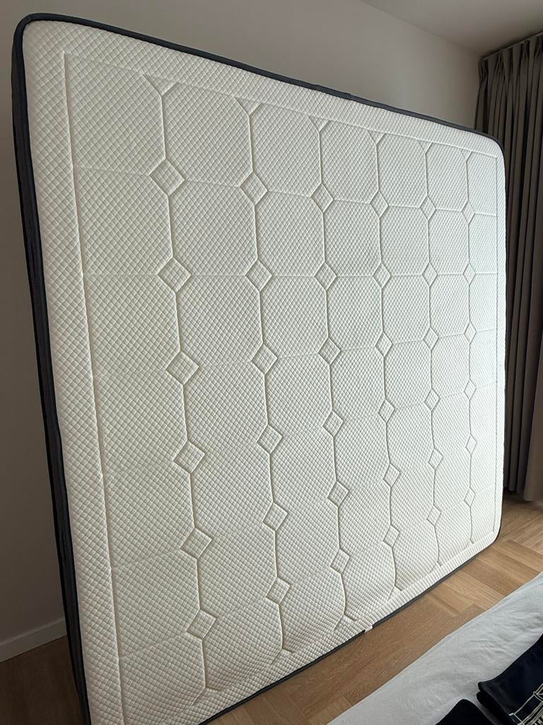 Latex matras 200*200, Ophalen, Gebruikt, Tweepersoons, Overige maten