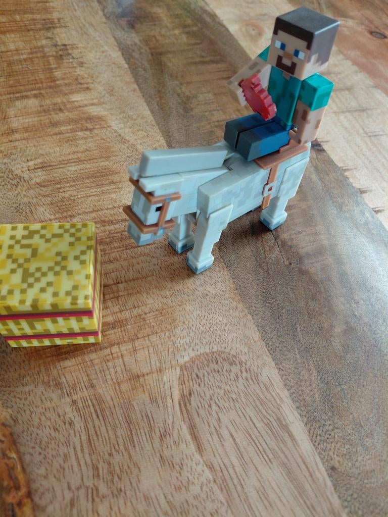 Minecraft action figure steve op paard, Ophalen