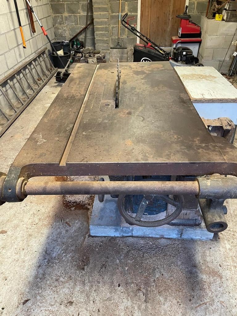 Zaag tafel ( industriel) op kracht Stroom., Ophalen of Verzenden